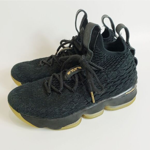 Nike CLEARANCE  Lebron 15 GS Black Sneakers 7Y or Wms 8.5 - Picture 1 of 10